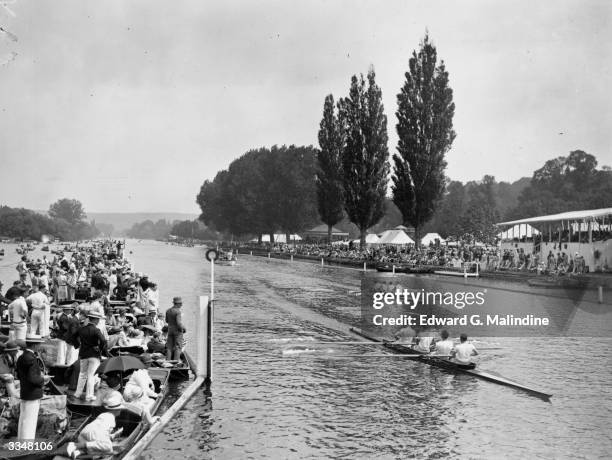 541 Rowing 1920s Stock Photos, High-Res Pictures, and Images - Getty Images