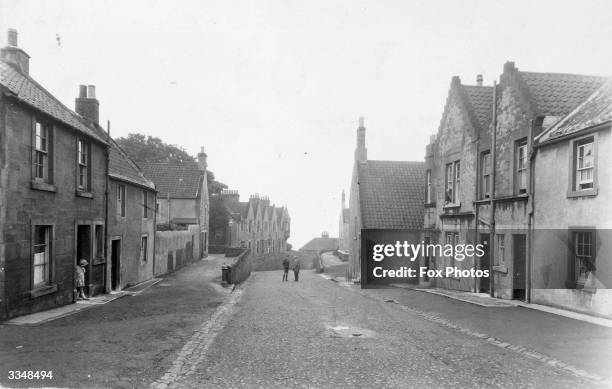 Near deserted street in Shoregate, Crail, Fife. Crail is the most easterly of villages on the East Neuk coast and was once a favourite haunt of...