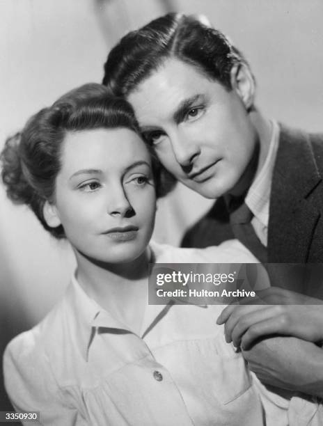 Robert Donat and Deborah Kerr in the film 'Perfect Strangers', directed by Alexander Korda for London Films.