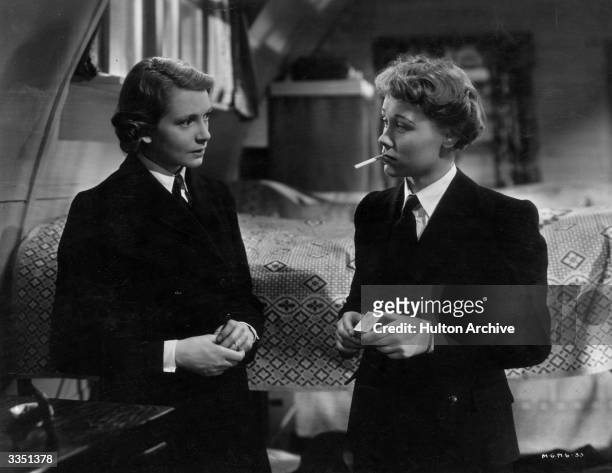 British actresses Deborah Kerr and Glynis Johns in the film 'Perfect Strangers', directed by Alexander Korda for London Films.