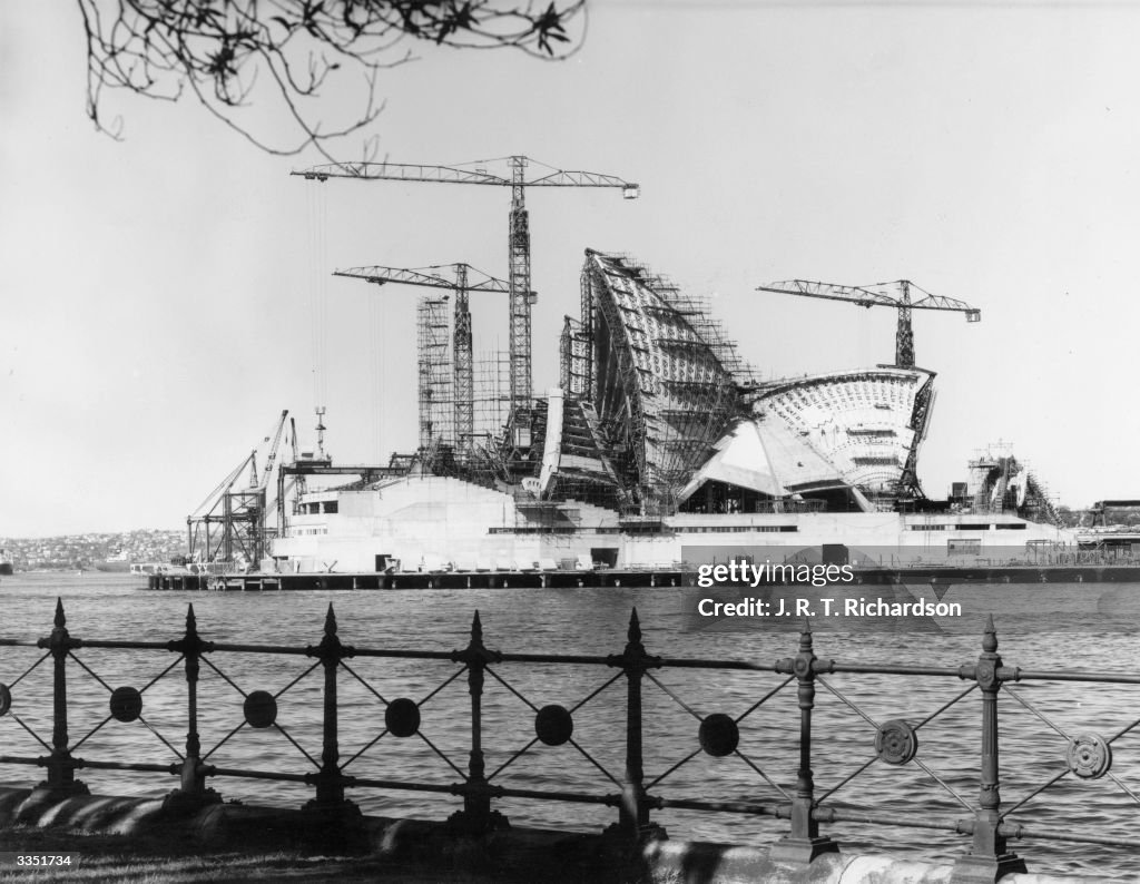 Building Opera House