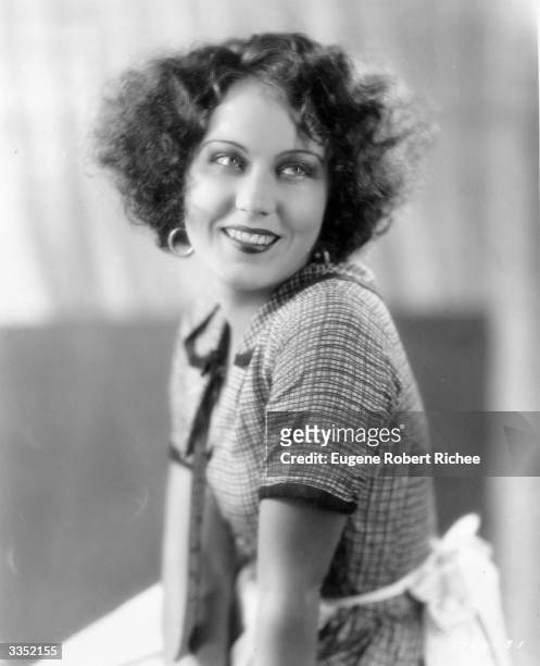 American actress Fay Wray as she appears in the Paramount film 'Behind the Make-Up', directed by Robert Milton.