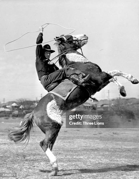 First Rodeo In Rope 779 Rodeo 1950 Stock Photos, High-Res Pictures, and Images - Getty Images