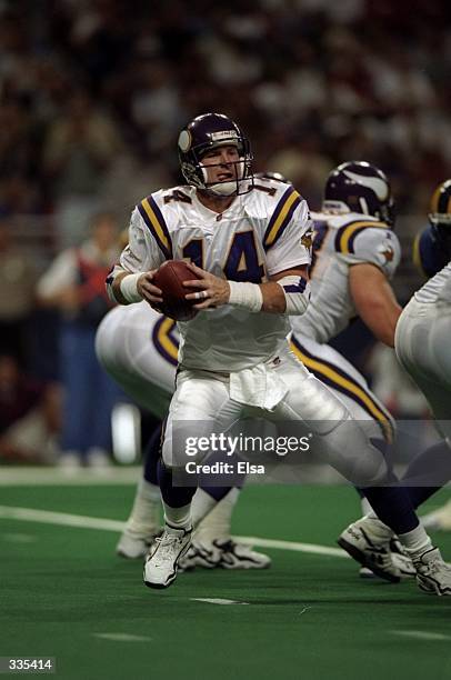 Quarterback Brad Johnson of the Minnesota Vikings in action during the game against the St. Louis Rams at the Trans World Dome in St. Louis,...