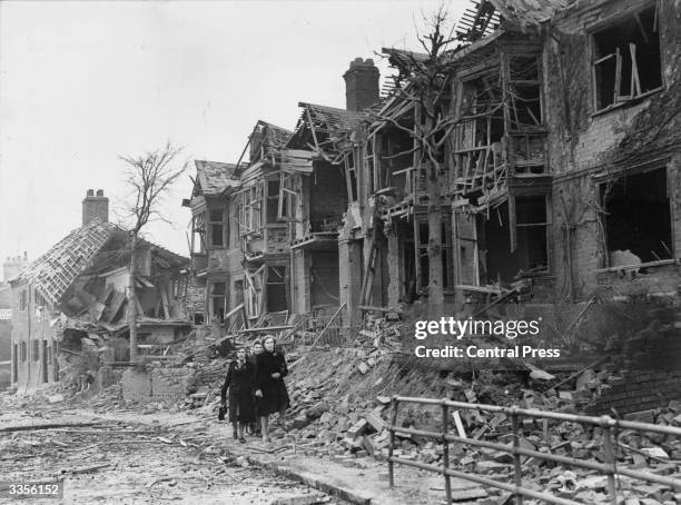 Houses wrecked by German bombing on the outskirts of Coventry.