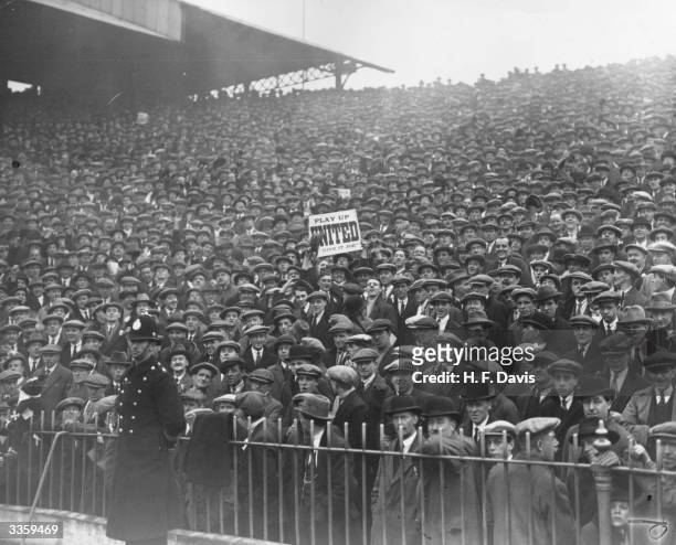 Section of the huge crowd at the FA Cup semi-final between Manchester City and Manchester United at Bramall Lane stadium, Sheffield, 27th March 1926....