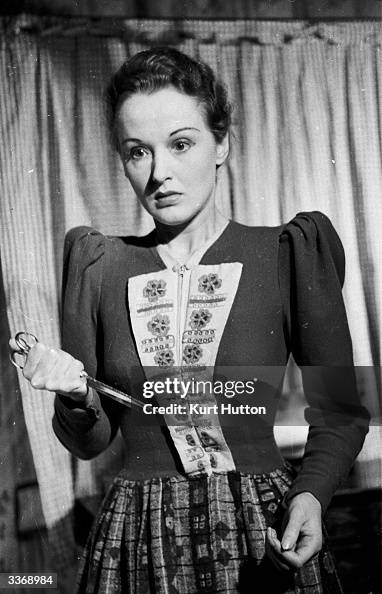 Canadian actress, Carla Lehmann as angry widow, Molly Morden... News