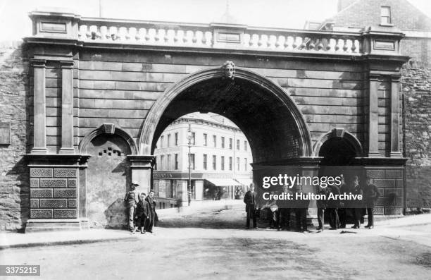 Derry Bridge Photos and Premium High Res Pictures - Getty Images