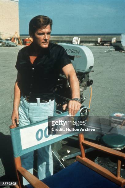 English film and television actor Roger Moore on location for the filming of the James Bond 007 movie 'Live and Let Die'.