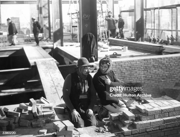 Sam Wanamaker as Geremio and Charles Goldner as Luigi in the Plantagenet film 'Give Us This Day' , directed by Edward Dmytryk.