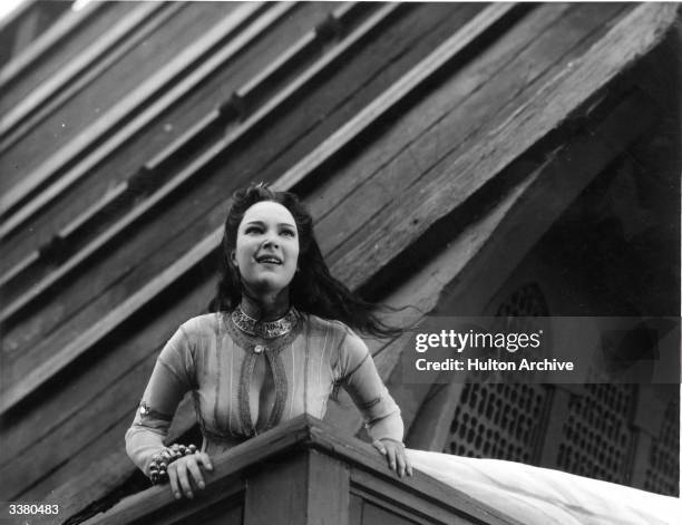 Actress June Duprez as the Princess in the film 'The Thief of Bagdad' directed by Ludwig Berger, Michael Powell and Tim Whelan and produced by London...