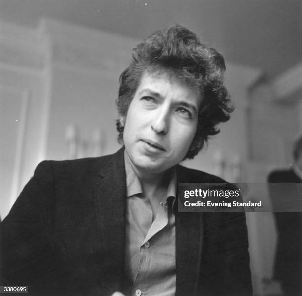 American folk pop singer-songwriter, Bob Dylan.