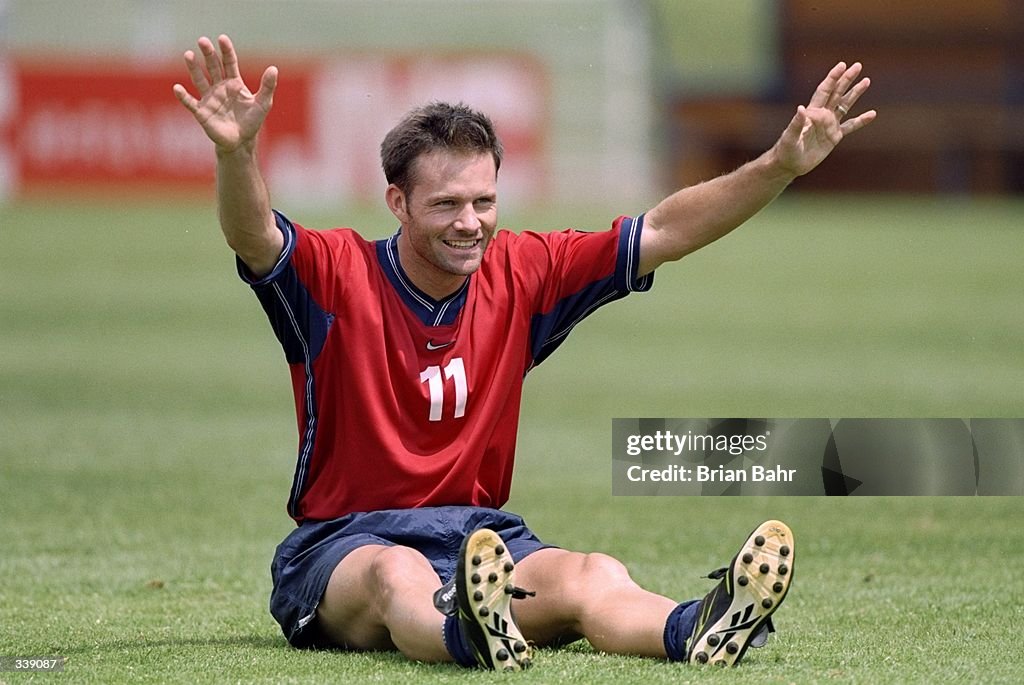 Eric Wynalda #11