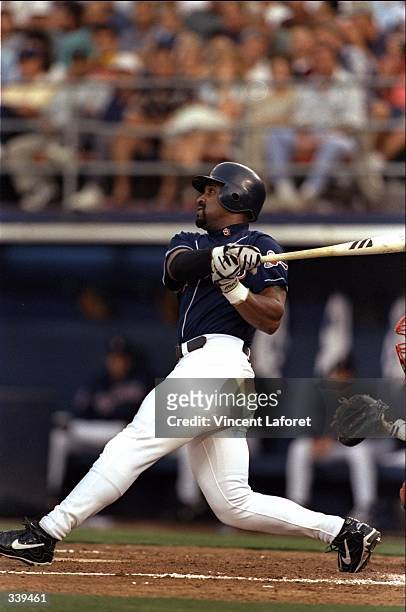 Greg Vaughn San Diego Padres Editorial Image - Image of outfield
