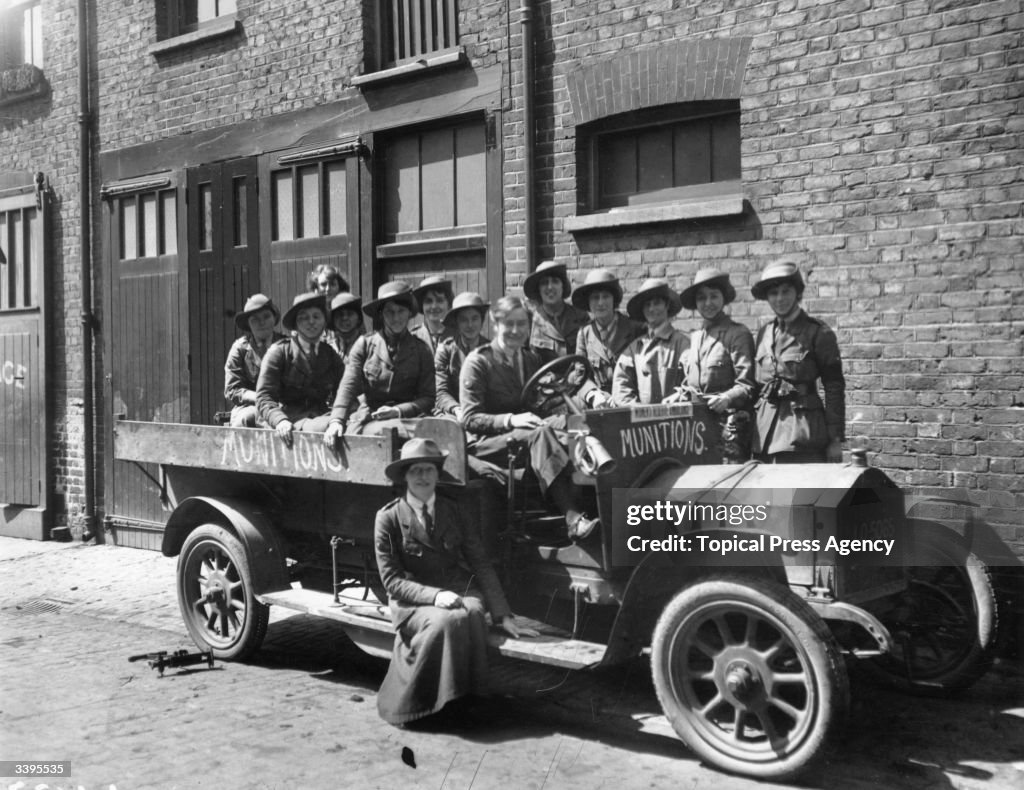 Women's Reserve Ambulance Corps ready for action during World War I ...