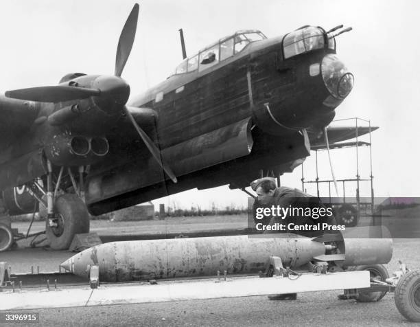 Bomb Rack Soviet Bomb Rack Photos et images de collection - Getty Images