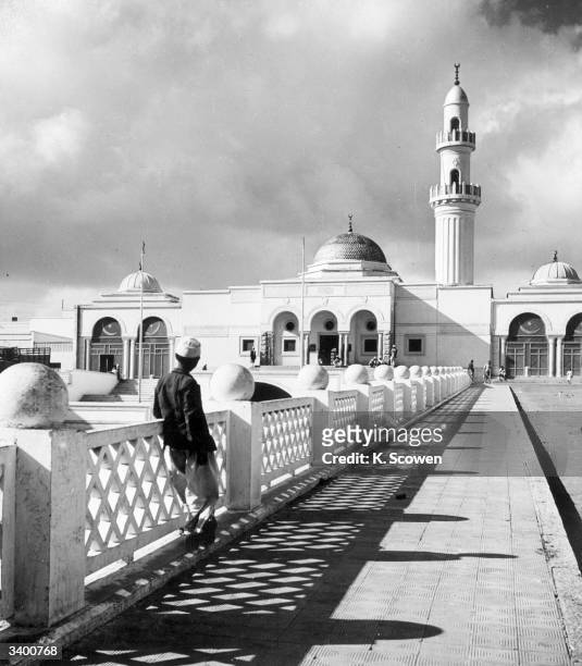 This modern but pictureque mosque gives some idea of the contrasts to be found in Asmara, Eritrea, home to an international and cosmopolitan...