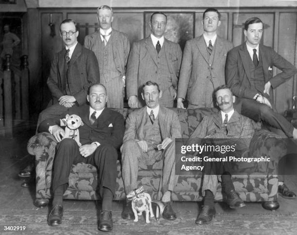 The British fencing team at the New York Athletic Club, P G Doyne, R Montgomerie, C H Biscoe, A D Pearce and P D Campbell-Gray. C B Notley, D N Dyer...