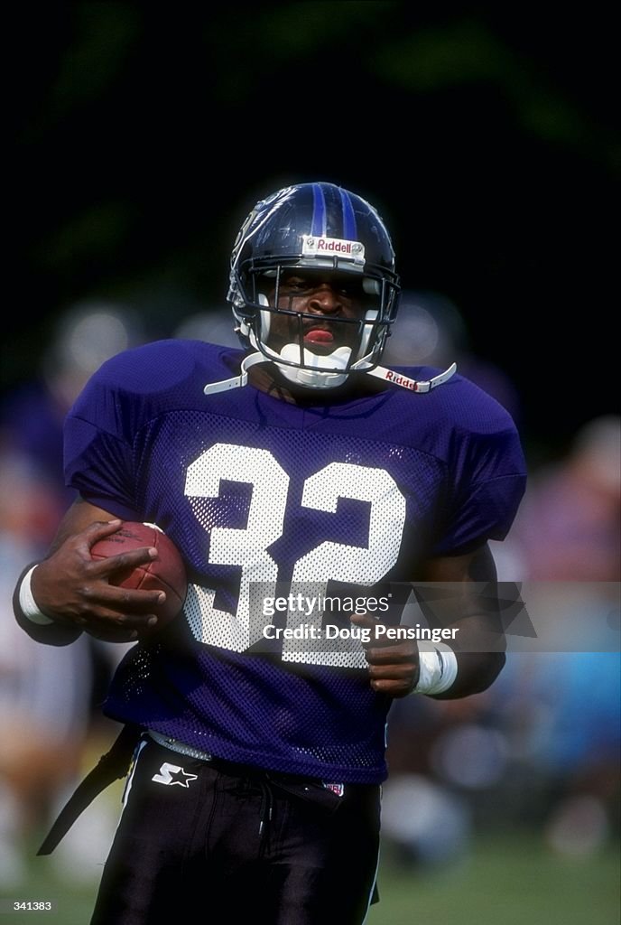 Errict Rhett Nfl Running back Errict Rhett of the Baltimore Ravens in action during ...