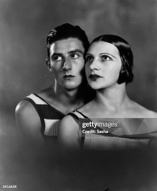 Sir Anton Dolin , Britain's first male premier dancer and founder of the Markova-Dolin Company, with the Russian dancer Vera Nemtchinova .