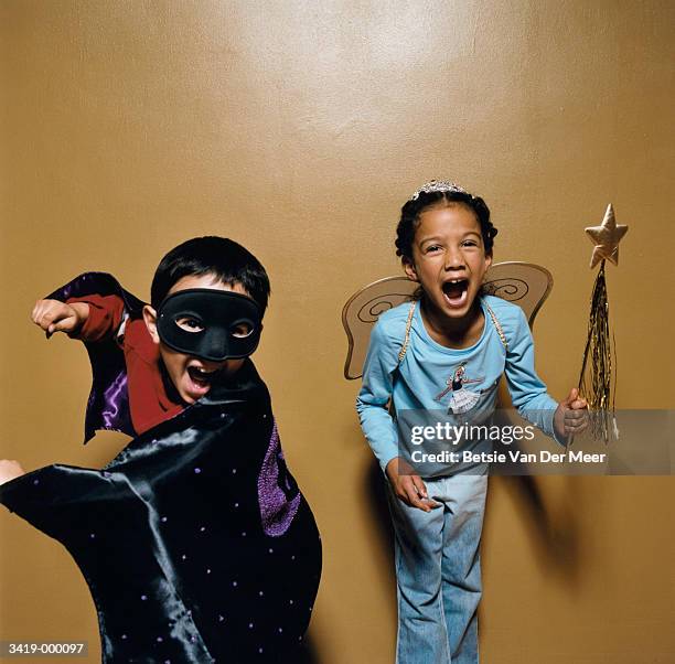 children wearing costumes - ornaat stock-fotos und bilder