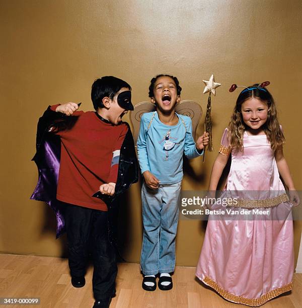 children wearing costumes - enfant deguisement photos et images de collection