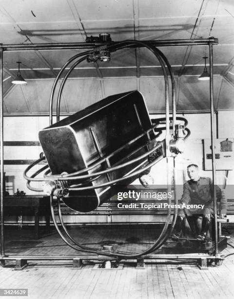 R J Ruggles The Ruggles Orientator, or 'Bath Tub', used by the US School of... News ...