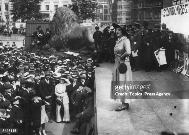 Film and broadcasting star Violet Lorraine addresses a crowd, gathered in Trafalgar Square, in an effort to recruit young men for the First World War.