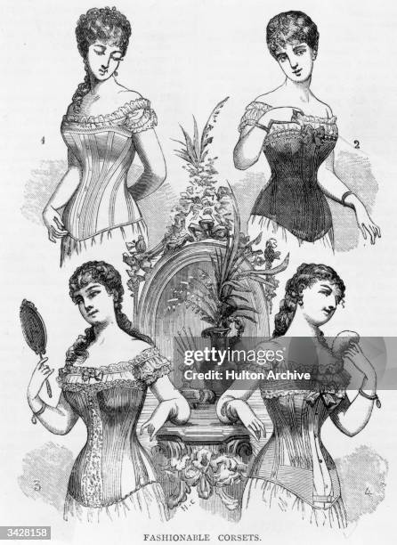 Viktorianische Frau in Der Unterwäsche Stockbild - Bild von gestickt,  petticoat: 151035219