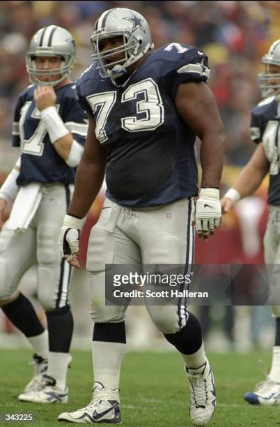 Tackle Larry Allen of the Dallas Cowboys in action during a game against the Washington Redskins at the Jack Kent Cooke Stadium in Raljon, Maryland....