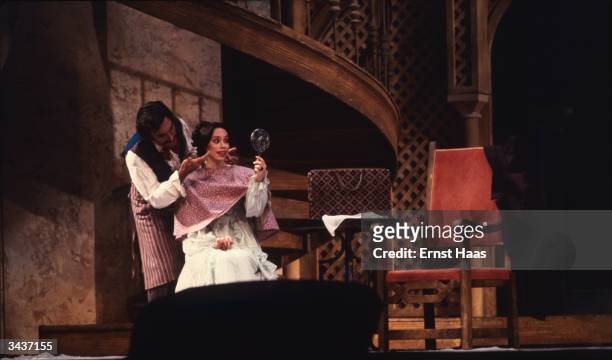 Maria Ewing in Rossini's opera 'The Barber of Seville' at the Metropolitan Opera, New York.