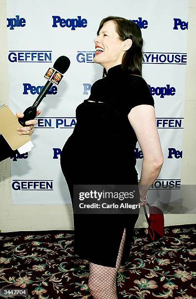 Actress Geena Davis attends the 3rd Annual "Backstage at the Geffen" Gala Fundraiser at the Geffen Playhouse April 19, 2004 in Westwood, California.