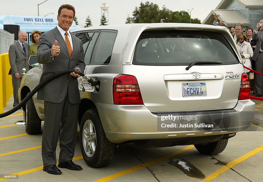 Governor Schwarzenegger Makes Announcement On The California Hydrogen Highway Network