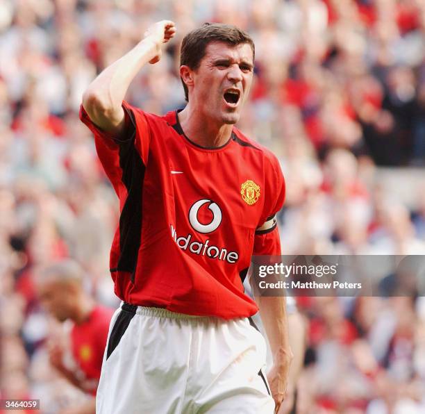 Roy Keane of Manchester United shows his frustration during the FA Barclaycard Premiership match between Manchester United and Liverpool at Old...