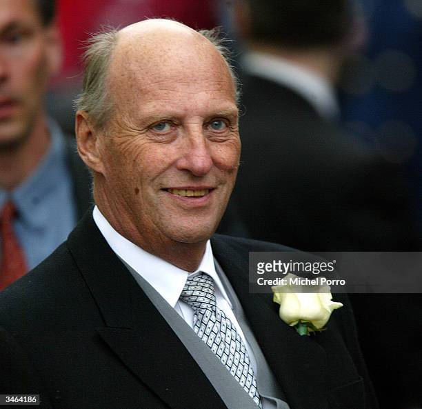 Norwegian King Harald, godfather to Prince Johan Friso, leaves the church ceremony after the wedding of Queen Beatrix's second son, Prince Johan...