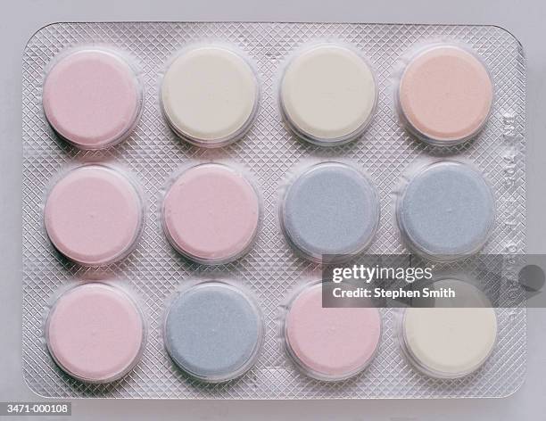 tablets in blister pack - blister pack stock pictures, royalty-free photos & images