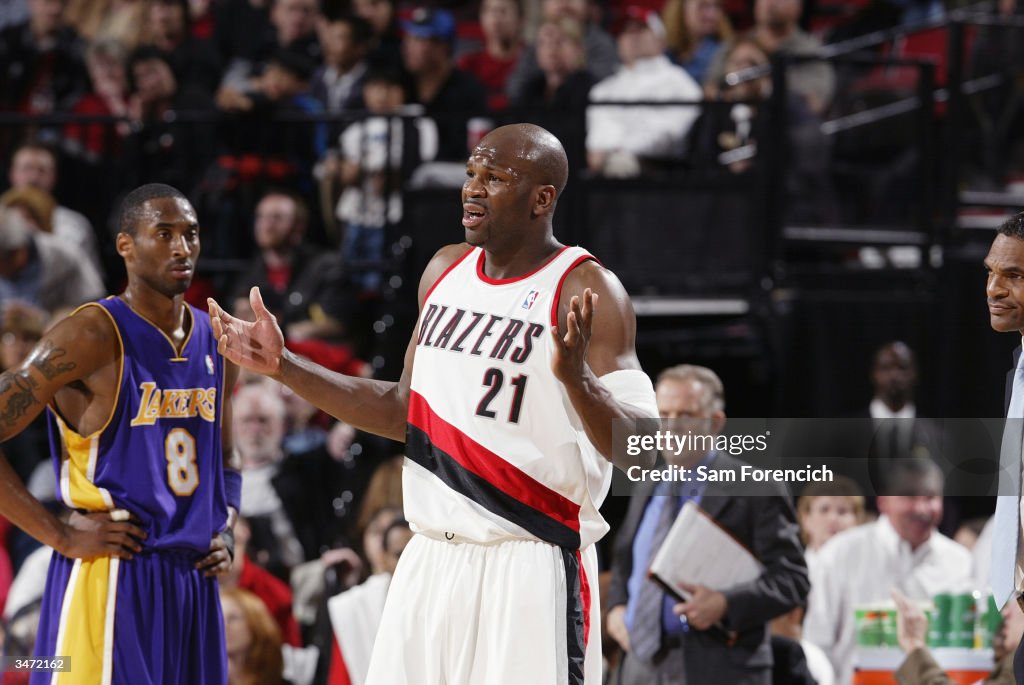 Lakers v Trail Blazers