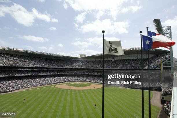 General view of the game between the Milwaukee Brewers and Houston Astros at Minute Maid Park on April 18, 2004 in Houston, Texas. The Astros...
