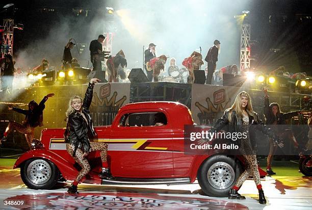 Top arrives for the half-time show for Super Bowl XXXI between the New England Patriots and the Green Bay Packers at the Superdome in New Orleans,...