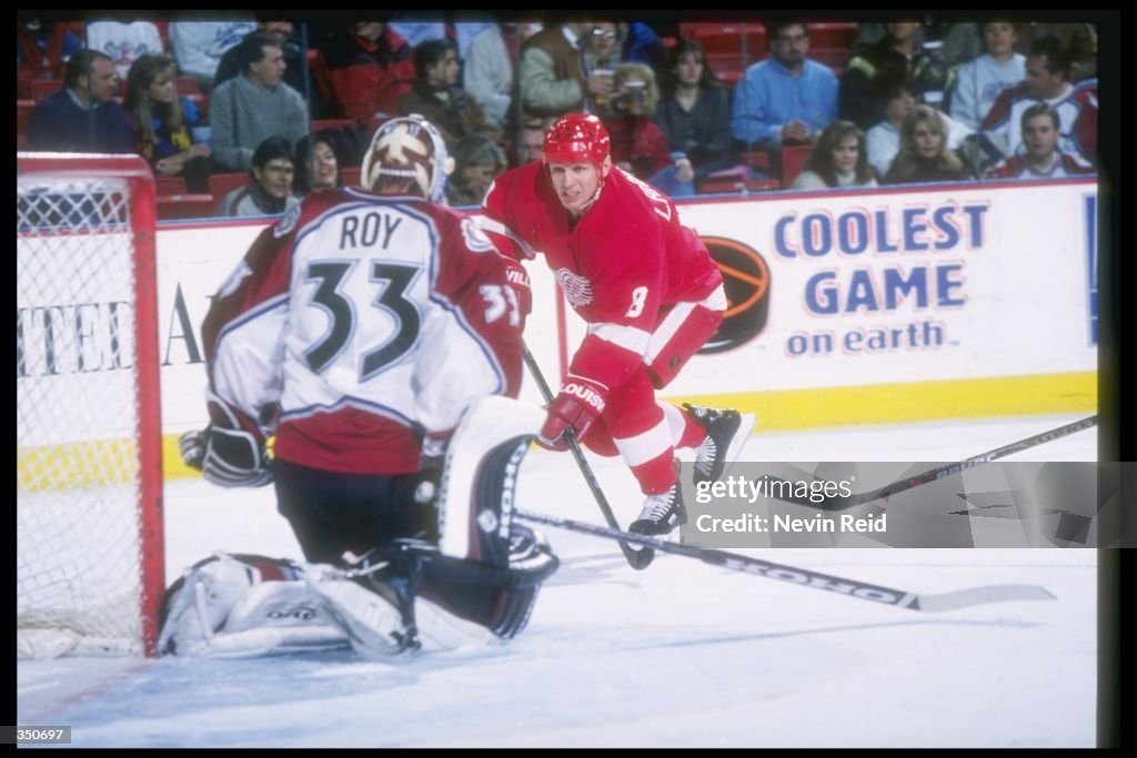 Red Wings V Avalanche