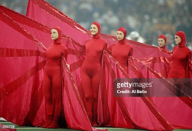 General view of the half-time show for Super Bowl XXXI between the New England Patriots and the Green Bay Packers at the Superdome in New Orleans,...