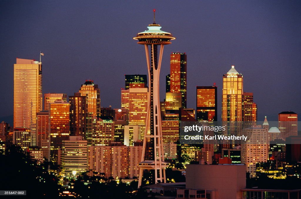 USA, Washington, Seattle, skyline at dusk