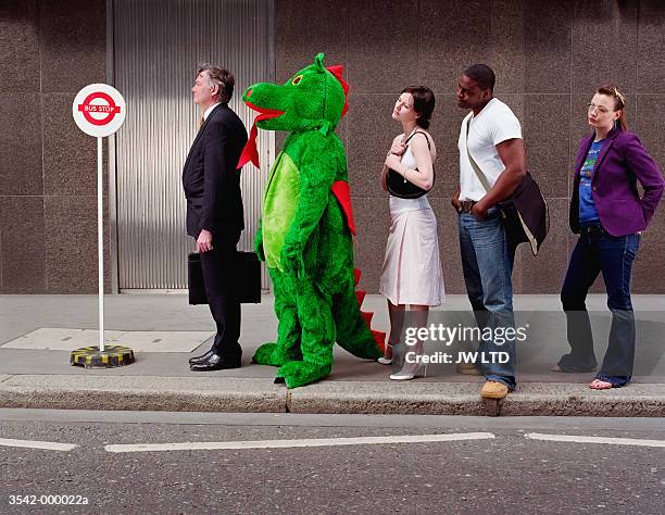 person queuing in fancy dress - out of context 個照片及圖片檔