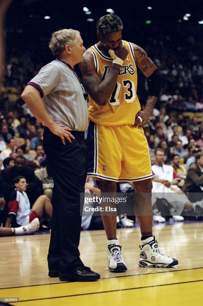 Rodman Lakers Rockets Dennis Rodman of the Los Angeles Lakers listens to a referee during ...