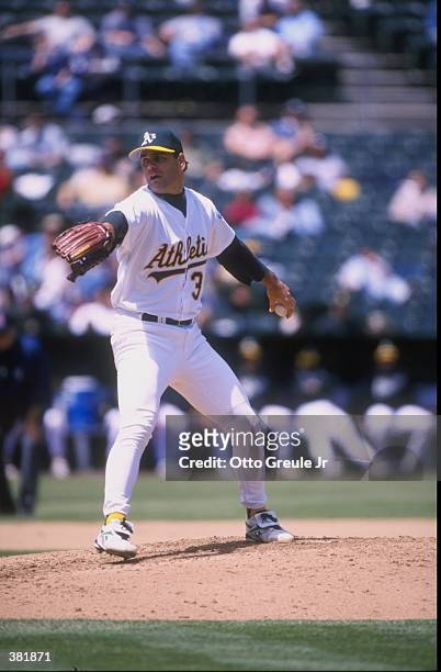 Pitcher Kenny Rogers of the Oakland Athletics in action during a game against the Chicago White Sox at the Oakland Coliseum in Oakland, California....