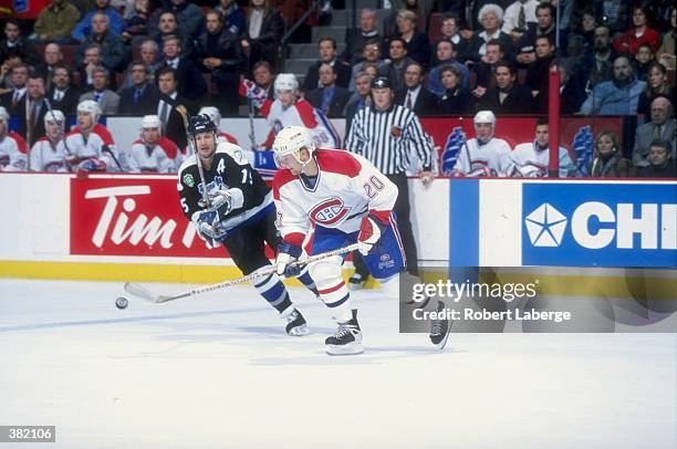 Valeri Object Lightning 45 Paul Ysebaert Photos & High Res Pictures - Getty Images