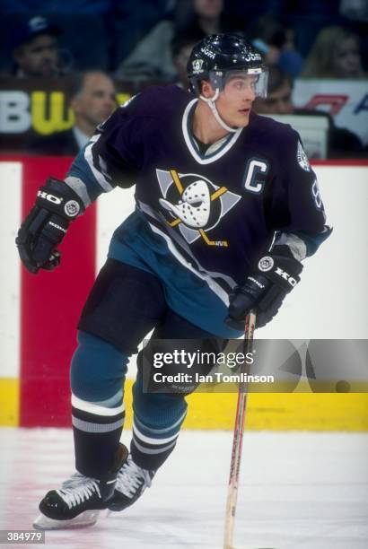 Teemu Selanne of the Anaheim Mighty Ducks in action against the Calgary Flames at the Canadien Airlines Sadledome in Calgary, Canada. Mandatory...