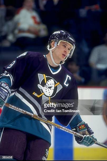 Paul Kariya of the Anaheim Mighty Ducks in action during a game against the Calgary Flames at the Canadien Airlines Saddledome in Calgary, Canada....