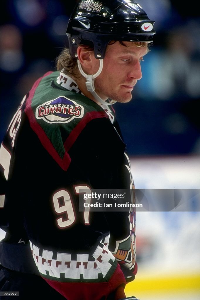 Mrs. Jeremy Roenick Jeremy Roenick of the Phoenix Coyotes in action against the Calgary ...