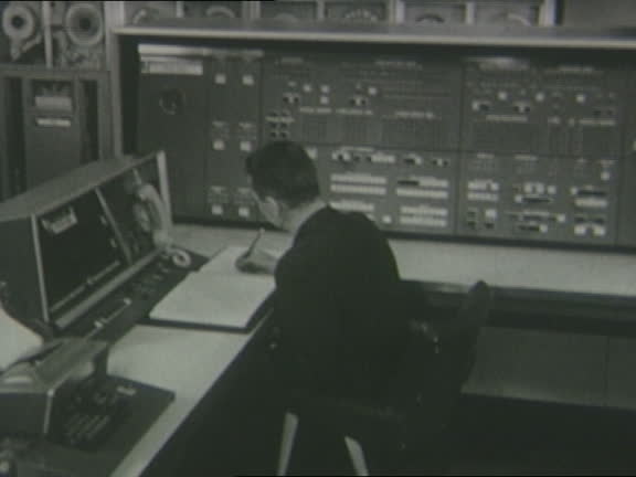 1960s Computer Roperators 16,975 50s Male Computer Stock Videos, Footage, & 4K Video Clips ...